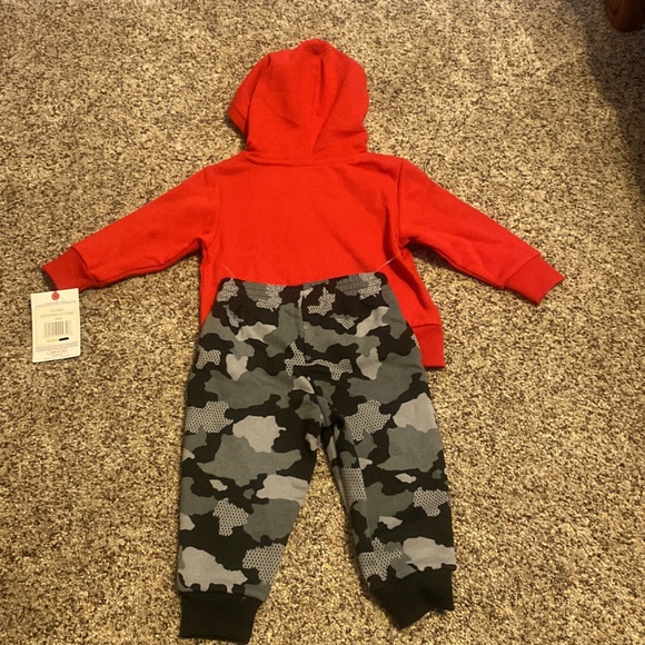 Champion 18 month 2 piece set - Picture 8 of 9